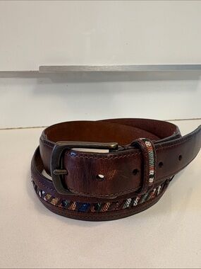 Vintage 2000s Columbia Sportswear Men's Oil Tan Aztec/Guatemalan Belt